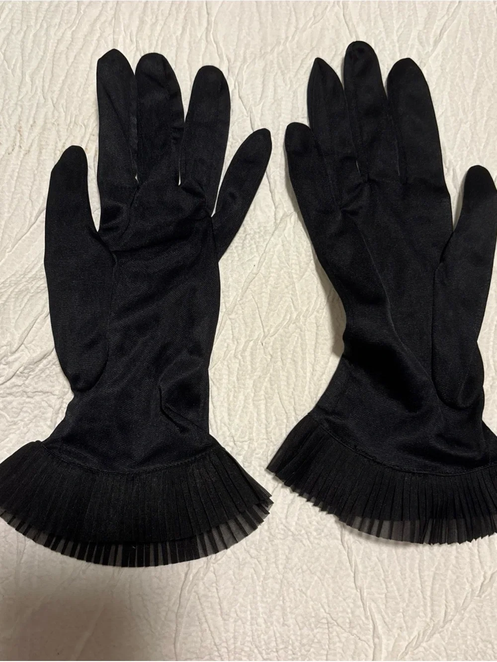 Vtg Van Raalte Elegant Black Ruffle Cuff Women's Gloves sz 6.5